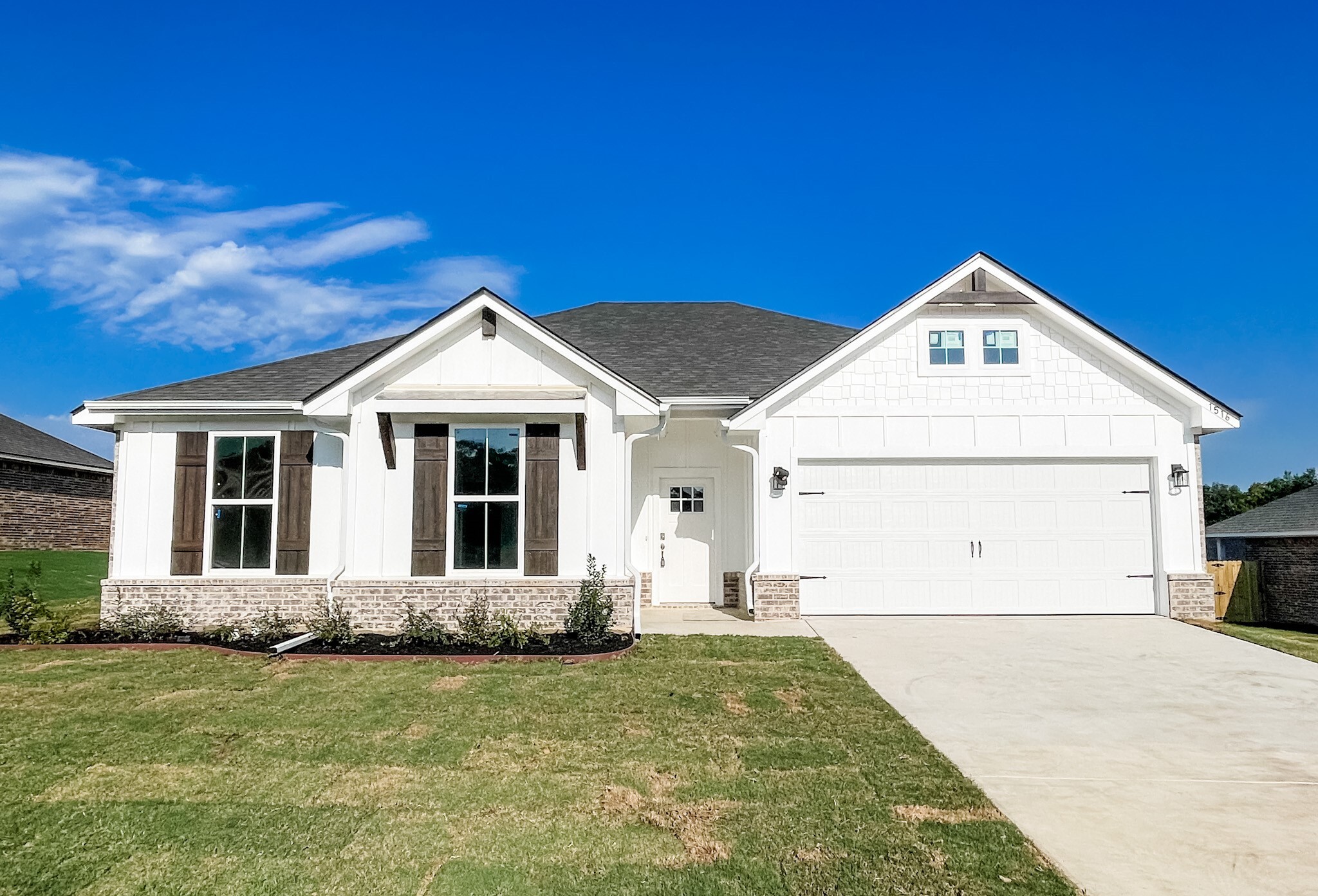 1516 Shug Ln. Photo