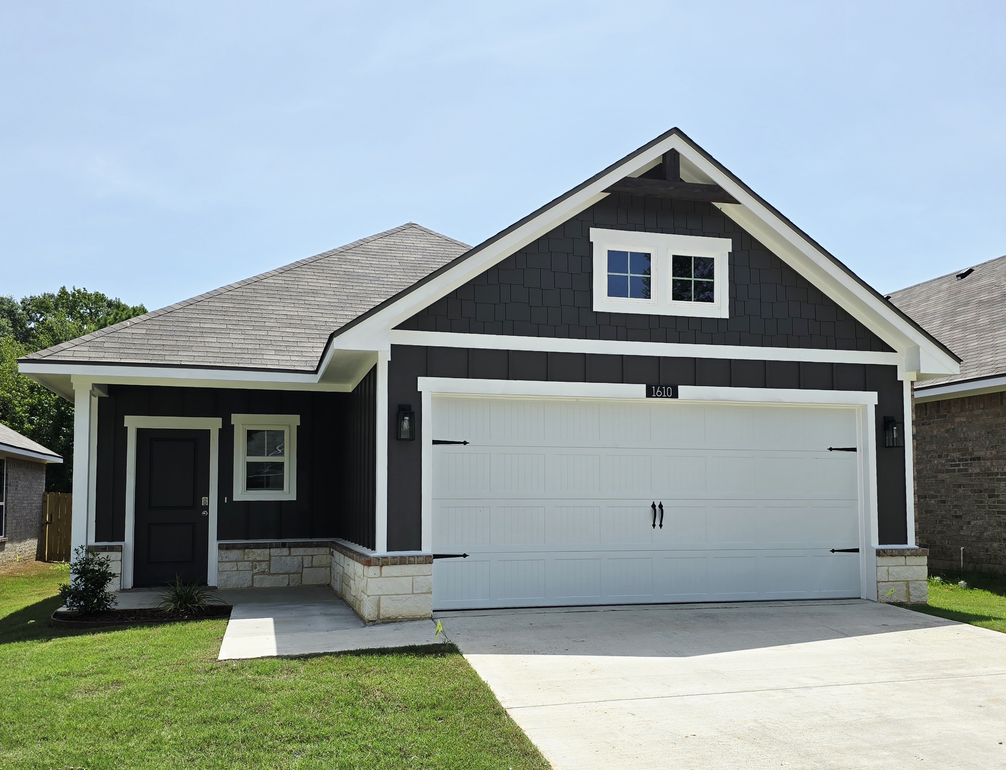 1610 Everwood Court Photo